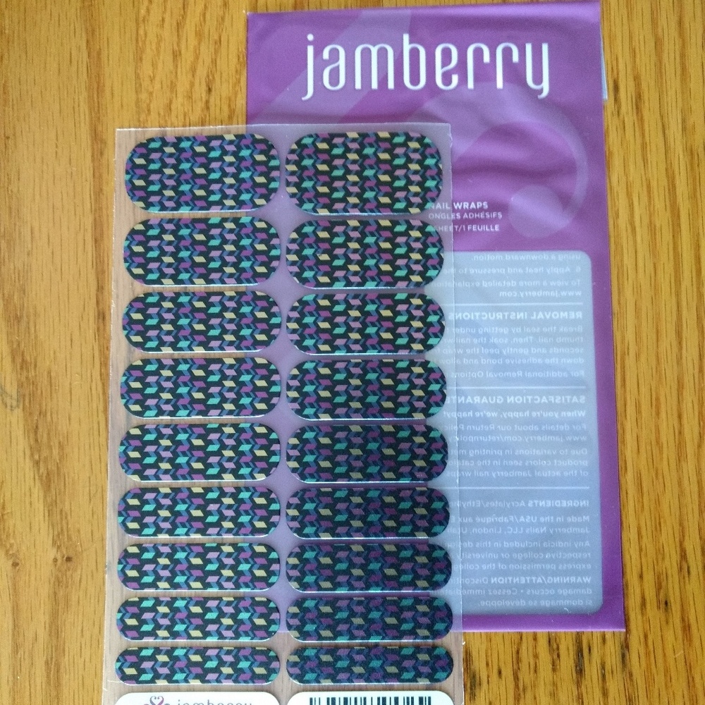 NWT Jamberry Nail Wraps in Bejeweled.